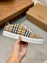 Burberry Sneaker 49DD - 6