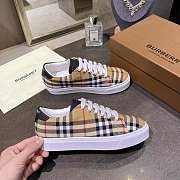 Burberry Sneaker 299F - 3