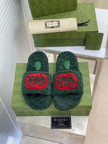 Gucci Slides Fur Green