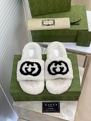 Gucci Slides Fur White - 5