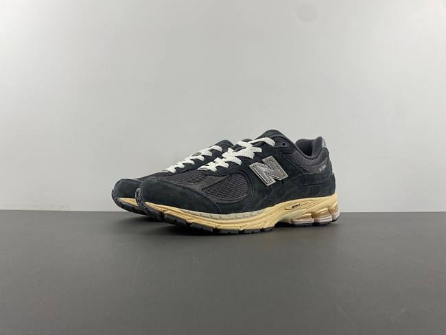 New Balance 2002R Black Dark Grey M2002RHO - 1