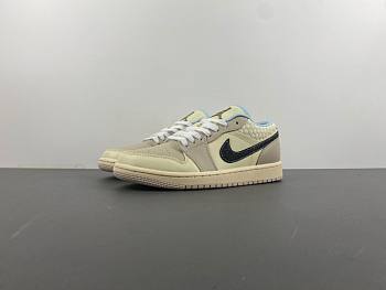 Air Jordan 1 Low SE Sanddrift Glacier Blue HQ3440-101