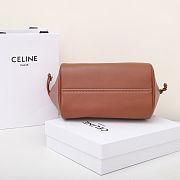 Celine Bag Brown 111013 Size 22x17x15cm - 4