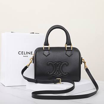 Celine Bag Black 113773 Size 20x14x10.5cm