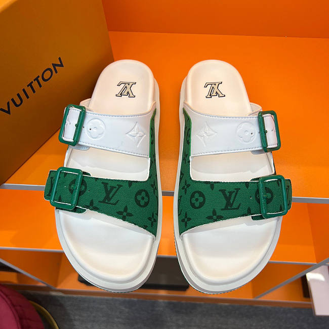 Louis Vuitton Slide Brown 03 - 1