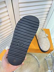 Louis Vuitton Cosy Flat Comfort Clog Cream 1AB3OQ - 2