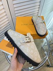 Louis Vuitton Cosy Flat Comfort Clog Cream 1AB3OQ - 4