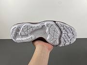 Travis Scott x Nike Zoom Field Jaxx Light Chocolate HQ3073-100 - 3