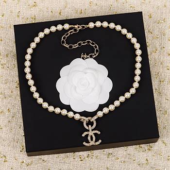 Chanel Necklace Gold Pearl 95