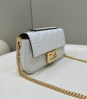 Fendi Baguette White 8533 Size 24×7×13cm - 2
