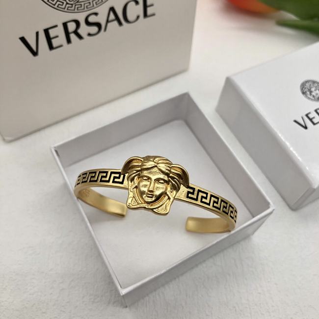 Versace Bracelet Gold 181 - 1