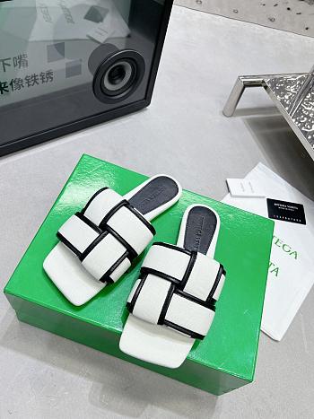 Bottega Veneta Patch Flat Mules Black White