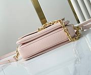 LV Pochette Metis Pink M47045 Size 21×13×6CM - 2