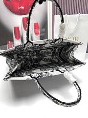 Dior Black and White Book Tote B930323 Size 42cm - 6