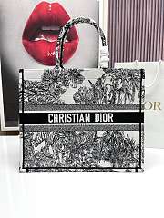Dior Black and White Book Tote B930323 Size 42cm - 5