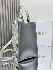 Dior Gray Embroidered Patchwork Size 36×28 cm - 6