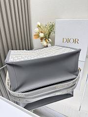 Dior Gray Embroidered Patchwork Size 36×28 cm - 4