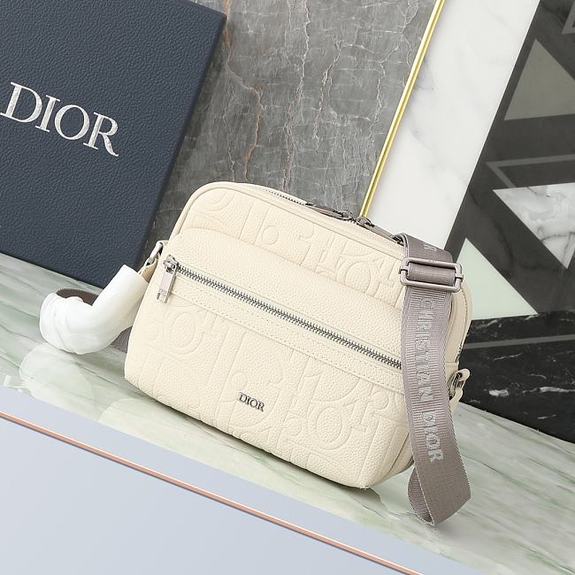 Dior Beige Zip Messenger Bag size 23x17x7cm - 1