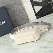 Dior Beige Zip Messenger Bag size 23x17x7cm - 2