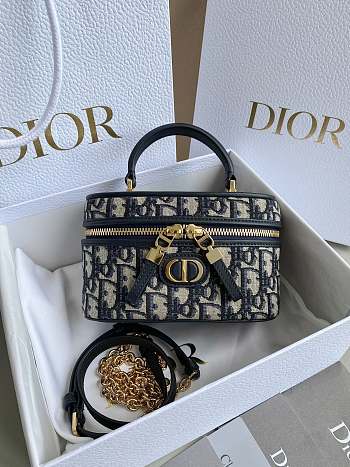 Dior Caro Vanity Beige Tweed Makeup Bag Size 16×8×9cm