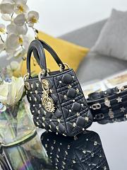 Dior Four-Square Star Pegs Black B930515 Size 20x16x8cm - 3