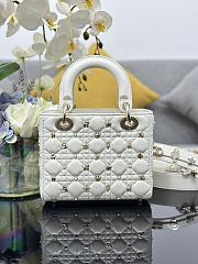 Dior Four-Square Star Pegs White B930514 Size 20x16x8cm - 2