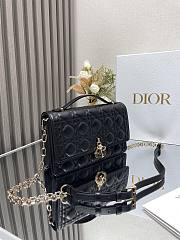 Dior Handbag Black Lambskin B930556 Size 24x14 x7cm - 4