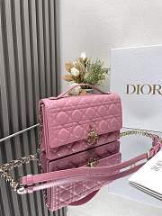 Dior Handbag Pink Lambskin B930556 Size 24x14 x7cm - 4