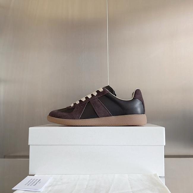 Maison Margiela Replica Sneakers Brown - 1