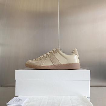 Maison Margiela Replica Sneakers Beige