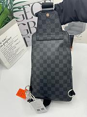 LV AVENUE MAPS SLING BAG SIZE 20*31*10CM - 3