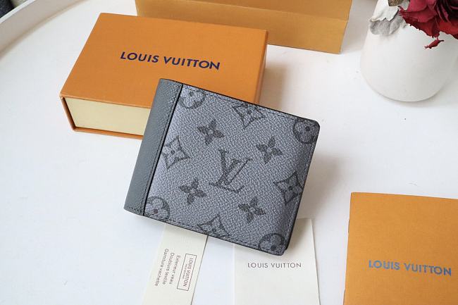 LV MULTIPLE WALLET M30843 Size 11X5X8CM - 1