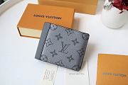 LV MULTIPLE WALLET M30843 Size 11X5X8CM - 2