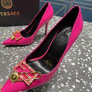 Versace Pointed Toe Pink Lacquer Leather Pumps - 5
