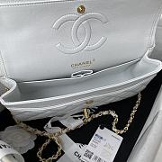 Chanel Handbag A01112 White Size 15x25x6cm - 3