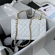 Chanel Handbag A01112 White Size 15x25x6cm - 2