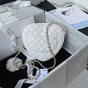 Chanel Should Bag Heart AS3191White Size 16x18x6cm - 3