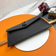 YSL Clutch Black Grained Leather Size 27x16x2cm - 3