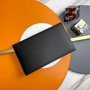 YSL Clutch Black Grained Leather Size 27x16x2cm - 4