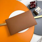 YSL Clutch Silver Brown Grained Leather Size 27x16x2cm - 3