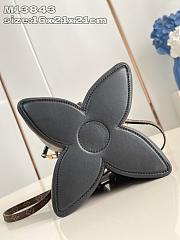 LV Bloom PM Bag M13843 Size 21x16x16cm - 5