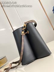 LV Bloom PM Bag M13843 Size 21x16x16cm - 4