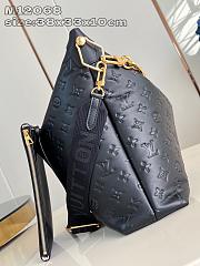 LV Coussin Hobo MM Bag M12068 Size 38x33x10cm - 6
