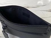 LV POCHETTE IPAD M69837 Size 30x22x5CM - 2