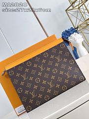 LV Pochette Voyage MM M12820 Orange Size 27x21x6CM - 6