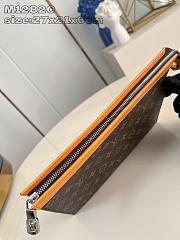 LV Pochette Voyage MM M12820 Orange Size 27x21x6CM - 3
