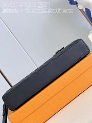 LV Takeoff Pouch N40504 Size 30x22x5CM - 3