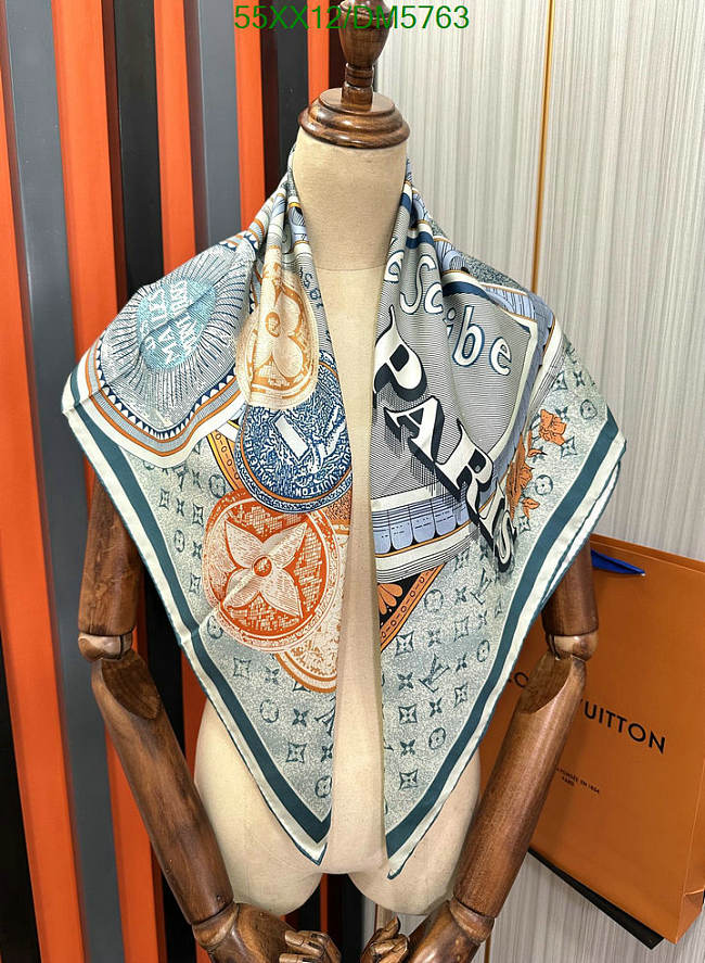 Louis Vuitton Blue Silk Scarf DM5763 Size 90x90CM - 1