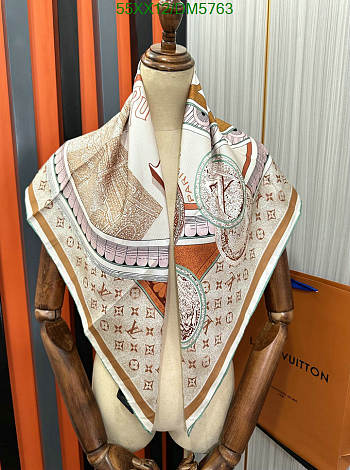 Louis Vuitton Brown Silk Scarf DM5763 Size 90x90CM