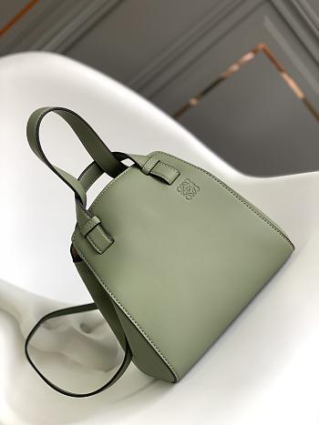 Loewe Hammock Nugget Green Size 20x18x20cm